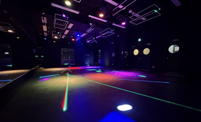 ダンススタジオ